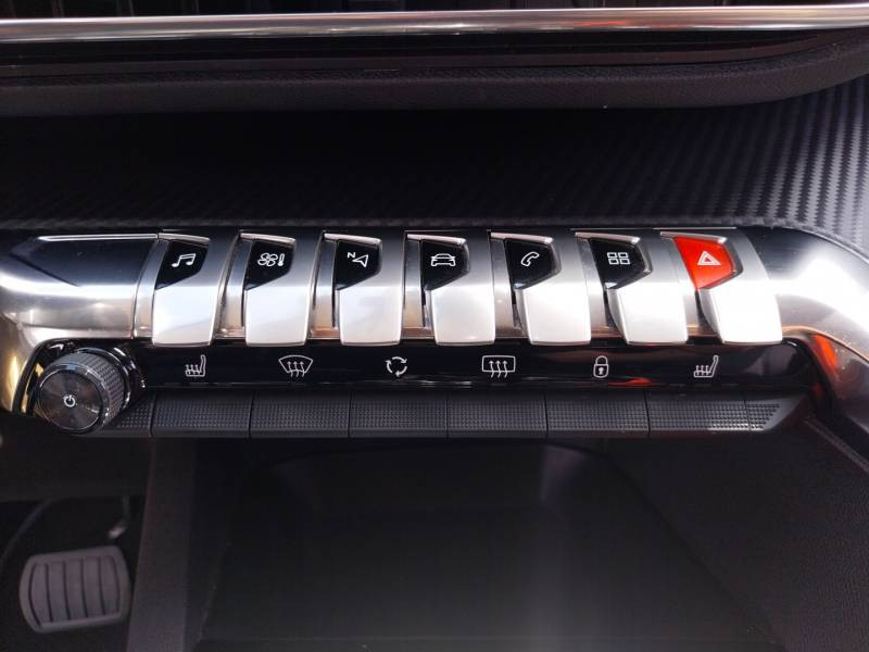 Peugeot 3008 BlueHDi 130ch S&S EAT8 Allure 2021 - photo n°18 Peugeot 3008 BlueHDi 130ch S&S EAT8 Allure  occasion à Saint-Pierre-du-Mont - photo n°18