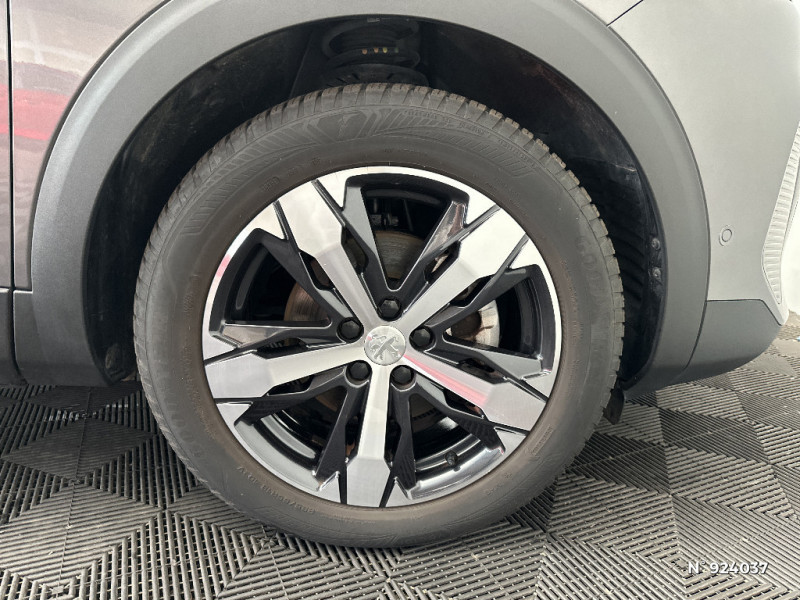 Peugeot 3008 BLUEHDI 130CH S&S EAT8 GT 2023 - photo n°8 Peugeot 3008 BLUEHDI 130CH S&S EAT8 GT  occasion à Cesson - photo n°8