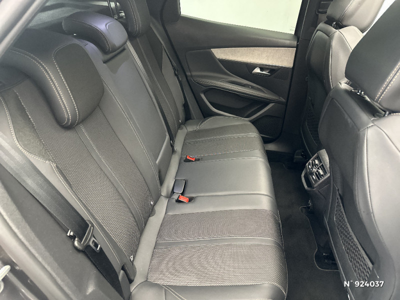 Peugeot 3008 BLUEHDI 130CH S&S EAT8 GT 2023 - photo n°11 Peugeot 3008 BLUEHDI 130CH S&S EAT8 GT  occasion à Cesson - photo n°11