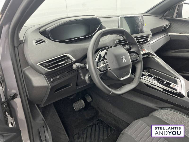 Peugeot 3008 Hybrid 136 e-DCS6 Active Pack  occasion   LOMME - photo n9