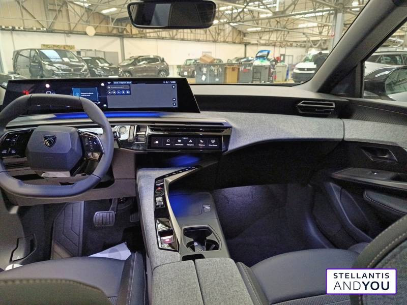 Peugeot 3008 Hybrid 136 e-DCS6 Allure  occasion  NANTERRE - photo n8