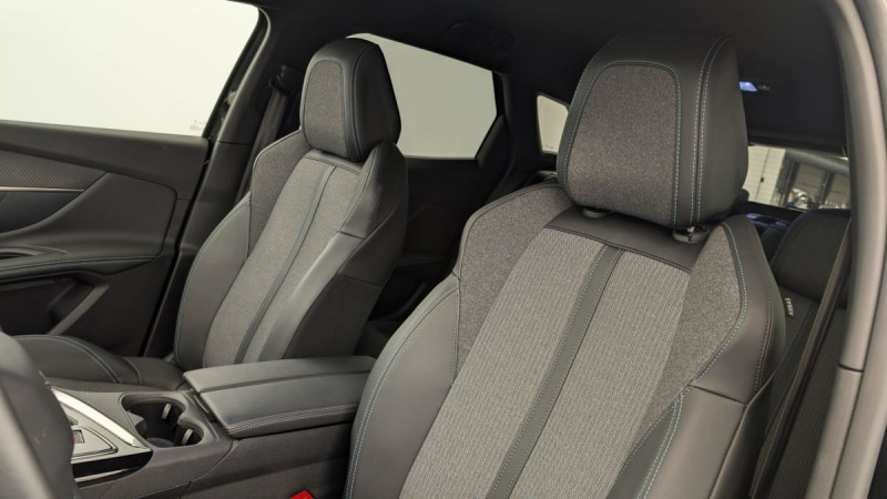 Peugeot 3008 Hybrid 180 e-EAT8 Allure Pack 2024 - photo n°16 Peugeot 3008 Hybrid 180 e-EAT8 Allure Pack  occasion à SAINT-GREGOIRE - photo n°16