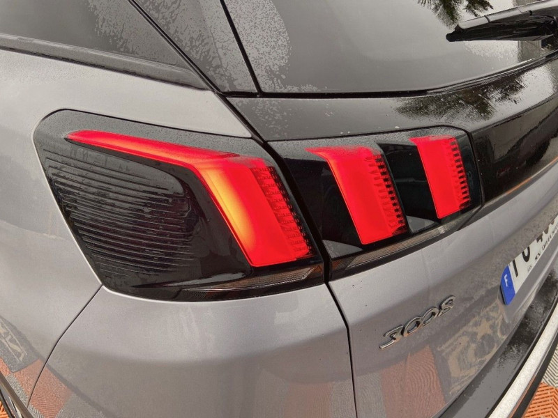 Peugeot 3008 PureTech 130 BV6 ALLURE 2019 - photo n°11 Peugeot 3008 PureTech 130 BV6 ALLURE  occasion à Lescure-d'Albigeois - photo n°11