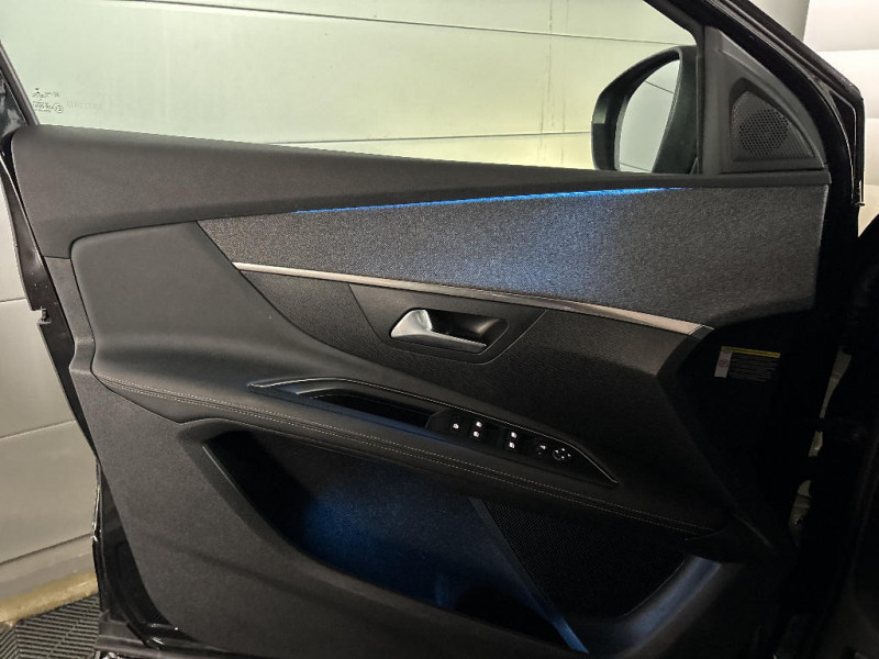 Peugeot 3008 PURETECH 130CH S&S EAT8 GT LINE 2020 - photo n°18 Peugeot 3008 PURETECH 130CH S&S EAT8 GT LINE  occasion à Noisy-le-Grand - photo n°18