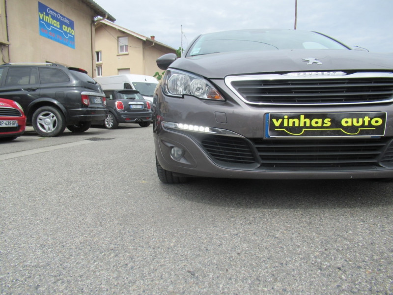 Peugeot 308 SW 1.6 BLUEHDI 120CH ACTIVE S&S 2015 - photo n°9 Peugeot 308 SW 1.6 BLUEHDI 120CH ACTIVE S&S  occasion à Toulouse - photo n°9