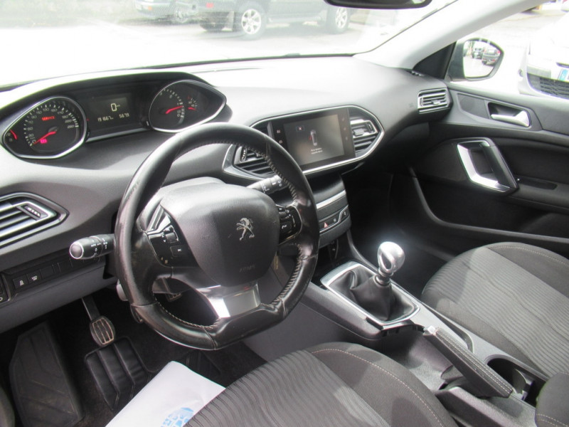 Peugeot 308 SW 1.6 BLUEHDI 120CH ACTIVE S&S 2015 - photo n°17 Peugeot 308 SW 1.6 BLUEHDI 120CH ACTIVE S&S  occasion à Toulouse - photo n°17