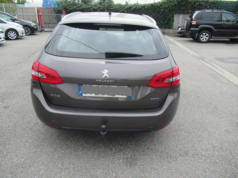 Peugeot 308 SW 1.6 BLUEHDI 120CH ACTIVE S&S 2015 - photo n°20 Peugeot 308 SW 1.6 BLUEHDI 120CH ACTIVE S&S  occasion à Toulouse - photo n°20