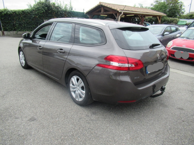 Peugeot 308 SW 1.6 BLUEHDI 120CH ACTIVE S&S 2015 - photo n°11 Peugeot 308 SW 1.6 BLUEHDI 120CH ACTIVE S&S  occasion à Toulouse - photo n°11