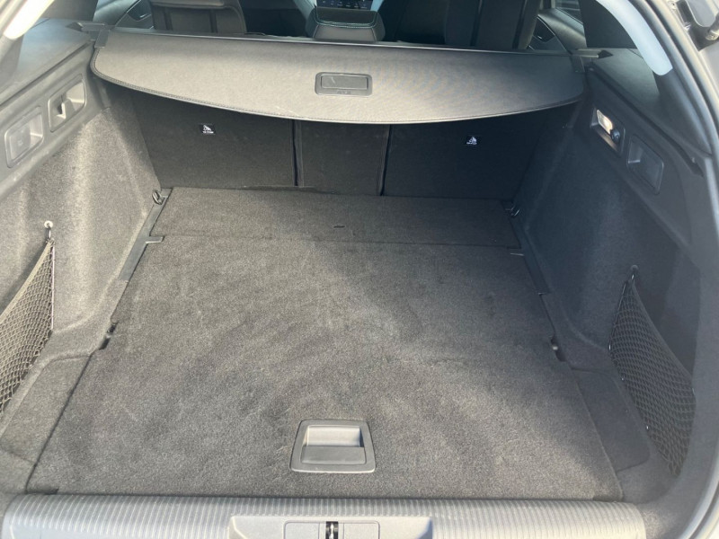 Peugeot 308 SW BlueHDi 130 EAT8 ALLURE GPS Caméra 360° ADML SC 2024 - photo n°11 Peugeot 308 SW BlueHDi 130 EAT8 ALLURE GPS Caméra 360° ADML SC  occasion à Montauban - photo n°11