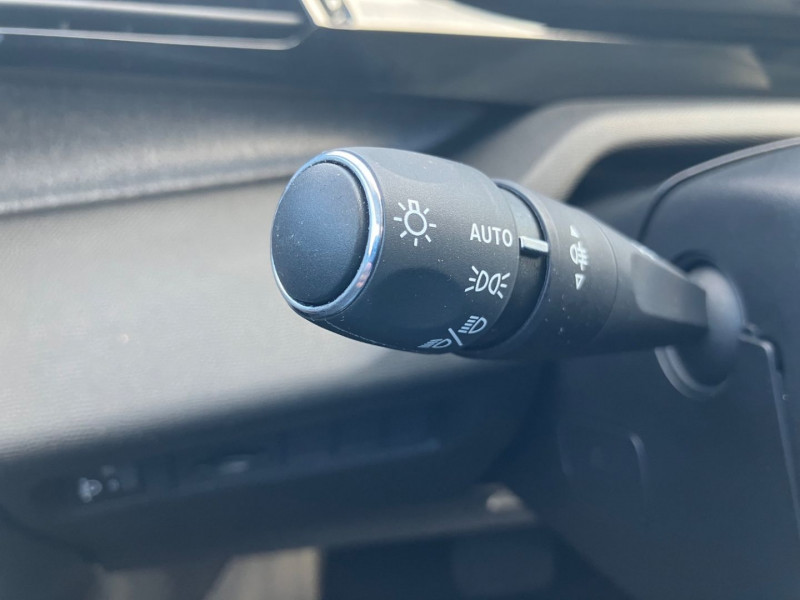 Peugeot 308 SW BlueHDi 130 EAT8 ALLURE GPS Caméra 360° ADML SC 2024 - photo n°20 Peugeot 308 SW BlueHDi 130 EAT8 ALLURE GPS Caméra 360° ADML SC  occasion à Montauban - photo n°20