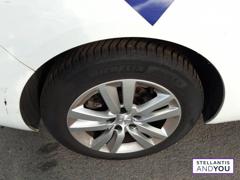 Peugeot 308 SW SW BlueHDi 100ch S&S BVM6 Active Business  occasion  VILLENEUVE D'ASCQ - photo n5