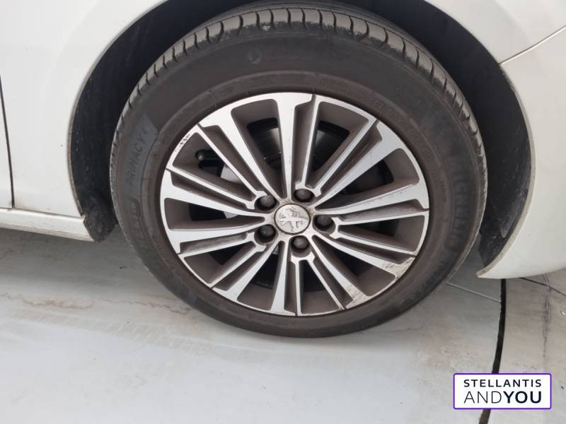 Peugeot 308 SW SW BlueHDi 130ch S&S BVM6 Allure  occasion  MARSEILLE CEDEX 8 - photo n4