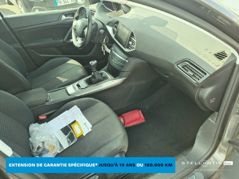 Peugeot 308 SW SW PureTech 110ch S&S BVM6 Style  occasion à VILLENEUVE D'ASCQ - photo n°5