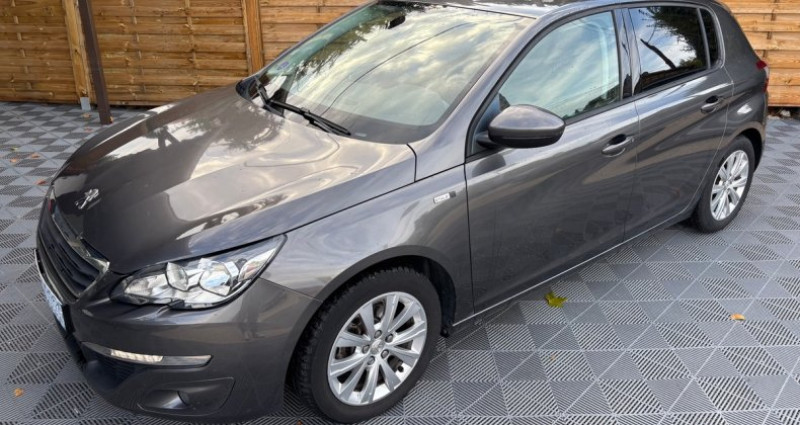 Peugeot 308 1.2 e-THP 110ch Style 2017 - photo n°3 Peugeot 308 1.2 e-THP 110ch Style  occasion à Cavaillon - photo n°3