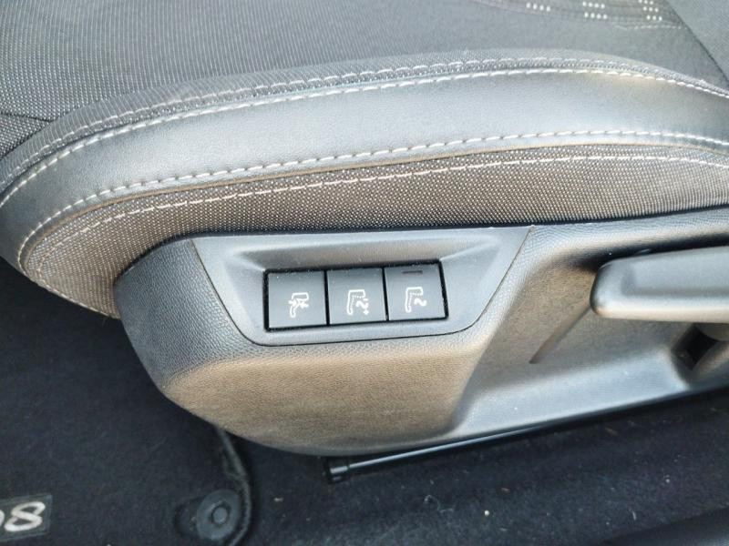 Peugeot 308 1.2 PureTech 130ch S&S Allure Pack 2021 - photo n°14 Peugeot 308 1.2 PureTech 130ch S&S Allure Pack  occasion à Le Havre - photo n°14