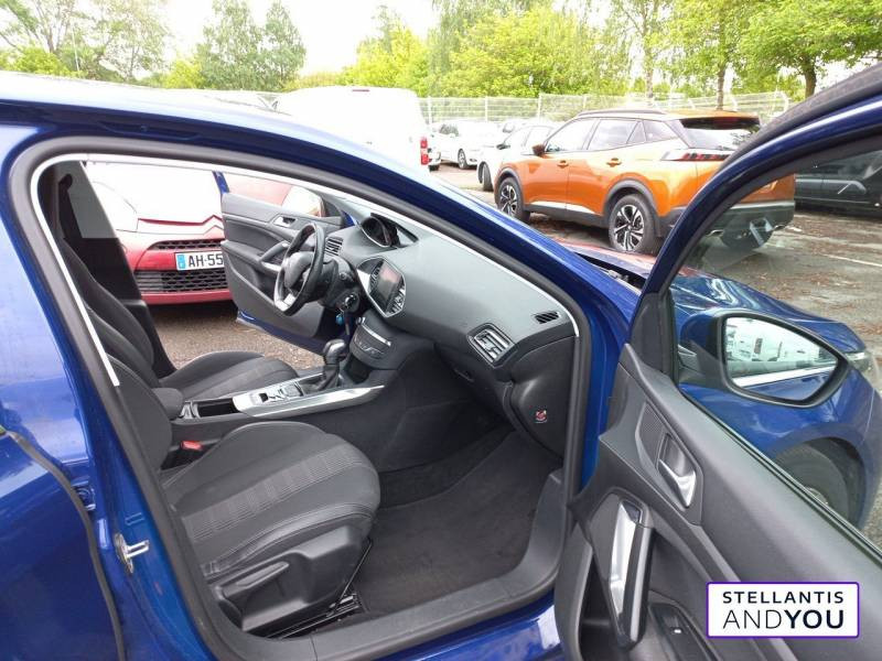 Peugeot 308 1.2 PureTech 130ch S&S EAT6 Allure  occasion  VILLENEUVE D'ASCQ - photo n5