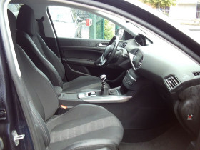 Peugeot 308 1.5 BLUEHDI 130CH S&S ALLURE  occasion  Toulouse - photo n11