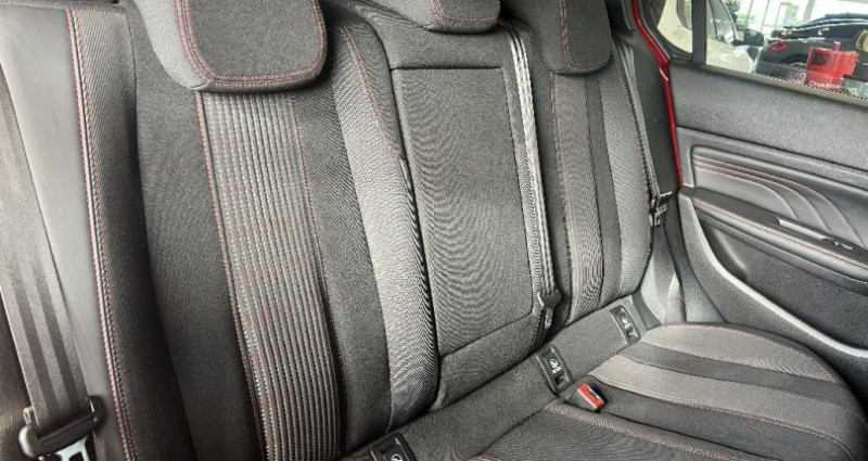 Peugeot 308 1.6 BlueHDi 120ch SetS EAT6 GT Line 2016 - photo n°6 Peugeot 308 1.6 BlueHDi 120ch SetS EAT6 GT Line  occasion à CREUZIER LE VIEUX - photo n°6