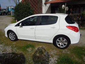 Peugeot 308 1.6 E-HDI112 FAP ALLURE 5P  occasion � Aucamville - photo n�8