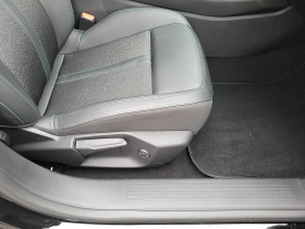 Peugeot 308 308 BlueHDi 130ch S&S EAT8 Allure 5p  occasion  Lescure-d'Albigeois - photo n17