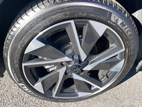 Peugeot 308 308 BlueHDi 130ch S&S EAT8 Allure Pack 5p  occasion  Lescure-d'Albigeois - photo n19