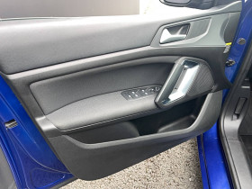 Peugeot 308 308 SW BlueHDi 130ch S&S EAT6 Allure 5p  occasion  Lescure-d'Albigeois - photo n14