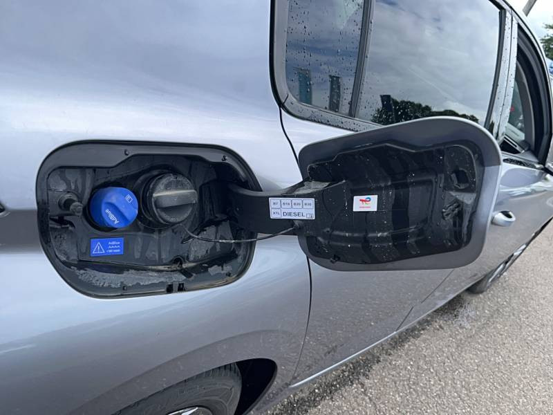 Peugeot 308 BlueHDi 130ch S&S EAT8 Allure 2024 - photo n°9 Peugeot 308 BlueHDi 130ch S&S EAT8 Allure  occasion à Biscarrosse - photo n°9