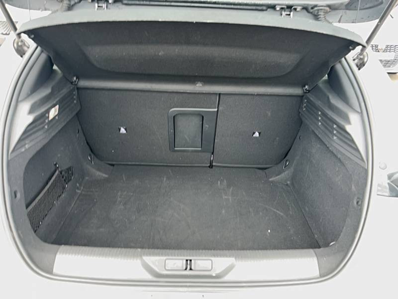 Peugeot 308 BlueHDi 130ch S&S EAT8 Allure 2024 - photo n°10 Peugeot 308 BlueHDi 130ch S&S EAT8 Allure  occasion à Biscarrosse - photo n°10