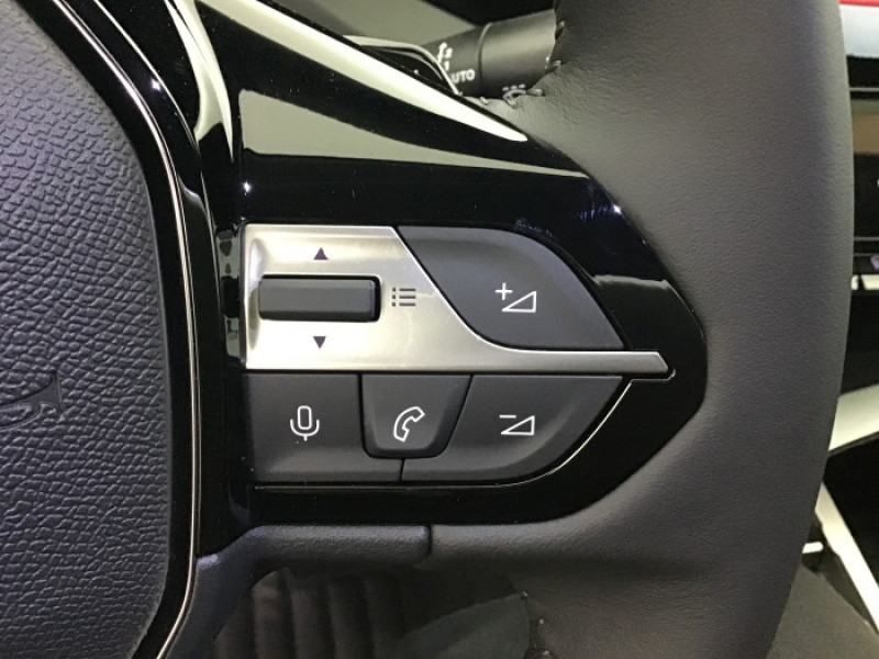 Peugeot 308 BlueHDi 130ch S&S EAT8 Allure 2025 - photo n°19 Peugeot 308 BlueHDi 130ch S&S EAT8 Allure  occasion à Ganges - photo n°19