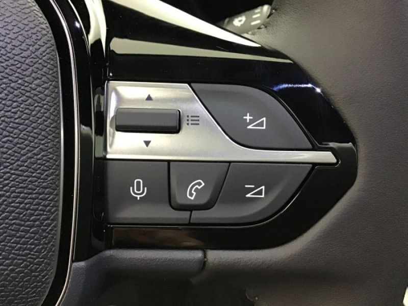 Peugeot 308 BlueHDi 130ch S&S EAT8 Allure 2025 - photo n°19 Peugeot 308 BlueHDi 130ch S&S EAT8 Allure  occasion à Ganges - photo n°19