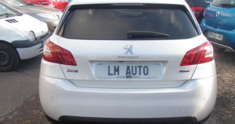 Peugeot 308 II 1.2 PURETECH 130 S&S ALLURE 5P 2017 - photo n°6 Peugeot 308 II 1.2 PURETECH 130 S&S ALLURE 5P  occasion à GAGNY - photo n°6