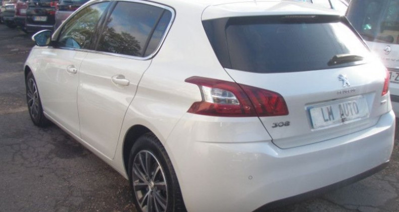 Peugeot 308 II 1.2 PURETECH 130 S&S ALLURE 5P 2017 - photo n°4 Peugeot 308 II 1.2 PURETECH 130 S&S ALLURE 5P  occasion à GAGNY - photo n°4