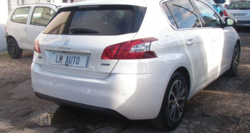 Peugeot 308 II 1.2 PURETECH 130 S&S ALLURE 5P 2017 - photo n°2 Peugeot 308 II 1.2 PURETECH 130 S&S ALLURE 5P  occasion à GAGNY - photo n°2