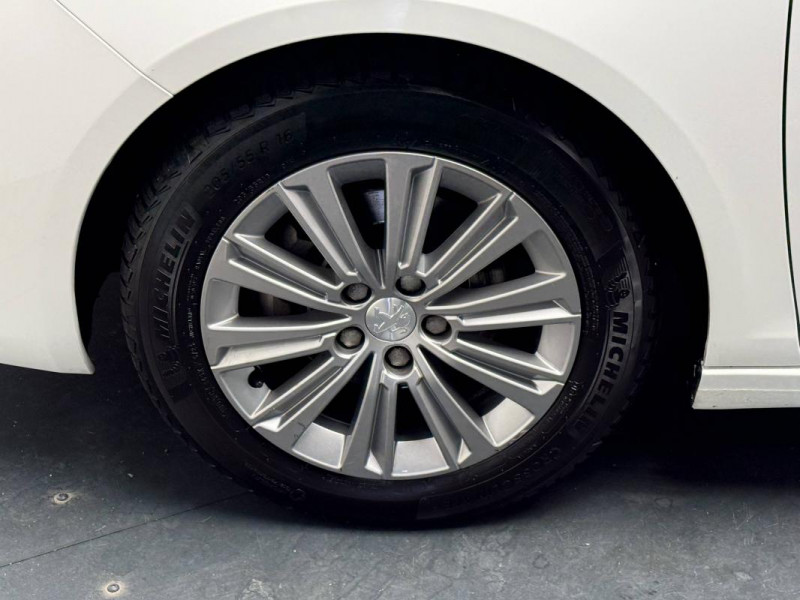 Peugeot 308 II BlueHDi 130ch S&S BVM6 Allure Pack 5p  occasion  Prigueux - photo n9