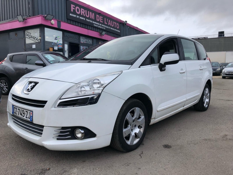 Peugeot 5008 (2) 1.6 HDI 115 STYLE 7PLS DISTRIBUTION