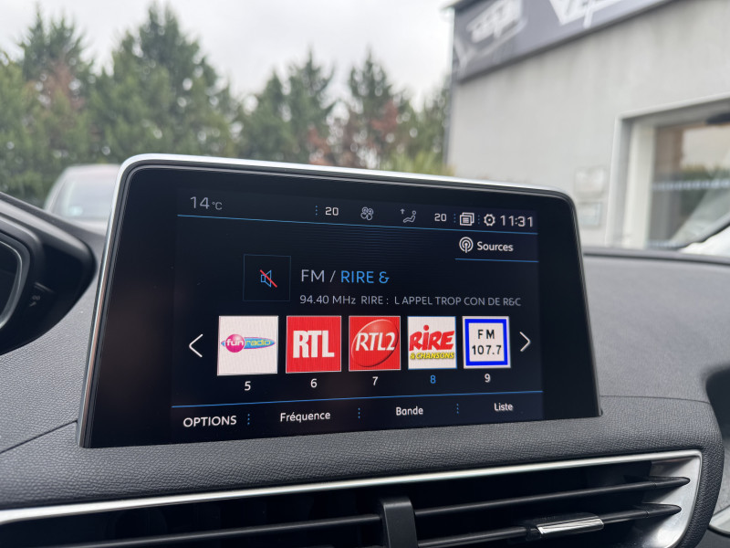 Peugeot 5008 1.2 PURETECH 130 CH ALLURE S&S EAT6 2018 - photo n°18 Peugeot 5008 1.2 PURETECH 130 CH ALLURE S&S EAT6  occasion à Colomiers - photo n°18