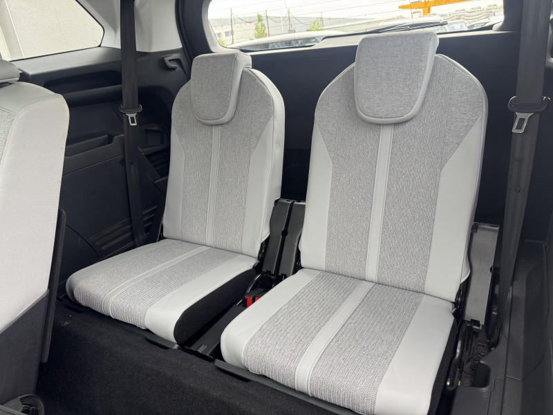 Peugeot 5008 1.2 PURETECH 130 CH ALLURE S&S EAT6 2018 - photo n°11 Peugeot 5008 1.2 PURETECH 130 CH ALLURE S&S EAT6  occasion à Colomiers - photo n°11