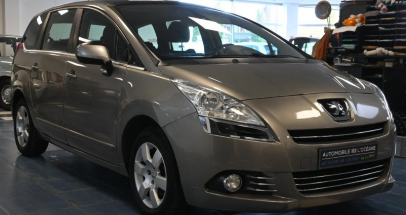 Peugeot 5008 1.6 HDi 110ch FAP BMP6 Premium 7pl 2009 - photo n°3 Peugeot 5008 1.6 HDi 110ch FAP BMP6 Premium 7pl  occasion à ST SATURNIN - photo n°3