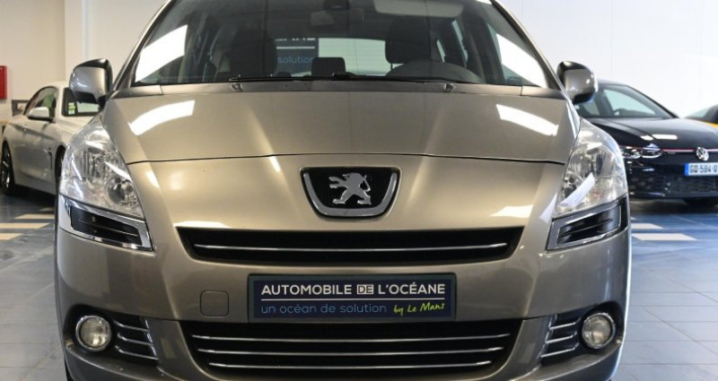Peugeot 5008 1.6 HDi 110ch FAP BMP6 Premium 7pl 2009 - photo n°2 Peugeot 5008 1.6 HDi 110ch FAP BMP6 Premium 7pl  occasion à ST SATURNIN - photo n°2