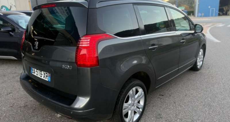 Peugeot 5008 1.6 HDI 112 Premium Pack 7 Places 2010 - photo n°3 Peugeot 5008 1.6 HDI 112 Premium Pack 7 Places  occasion à SAINT MARTIN D'HERES - photo n°3