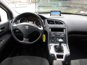 Peugeot 5008 1.6 HDI 115CH FAP ALLURE  occasion � Toulouse - photo n�7