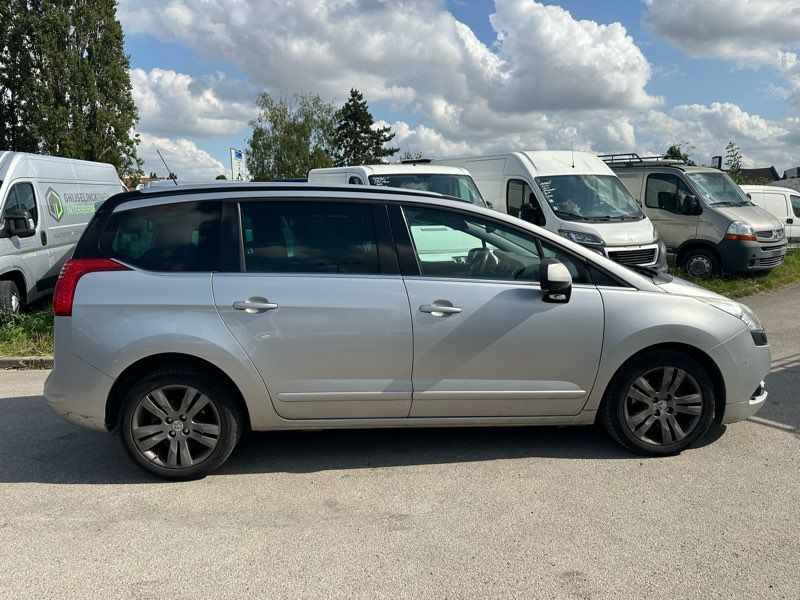 Peugeot 5008 2.0 hdi 150cv