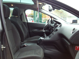 Peugeot 5008 2.0 HDI FAP ALLURE 5PL  occasion � Toulouse - photo n�10
