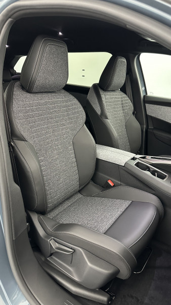 Peugeot 5008 5008 1.2 Hybrid 145ch Allure e-DCS6 2025 - photo n°19 Peugeot 5008 5008 1.2 Hybrid 145ch Allure e-DCS6  occasion à SAINT-GREGOIRE - photo n°19