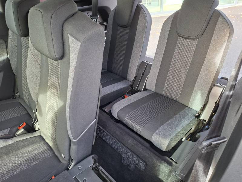 Peugeot 5008 BlueHDi 130ch S&S EAT8 Active Business 2018 - photo n°12 Peugeot 5008 BlueHDi 130ch S&S EAT8 Active Business  occasion à Langon - photo n°12