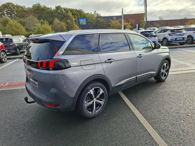 Peugeot 5008 BlueHDi 130ch S&S EAT8 Active Business 2018 - photo n°5 Peugeot 5008 BlueHDi 130ch S&S EAT8 Active Business  occasion à Langon - photo n°5