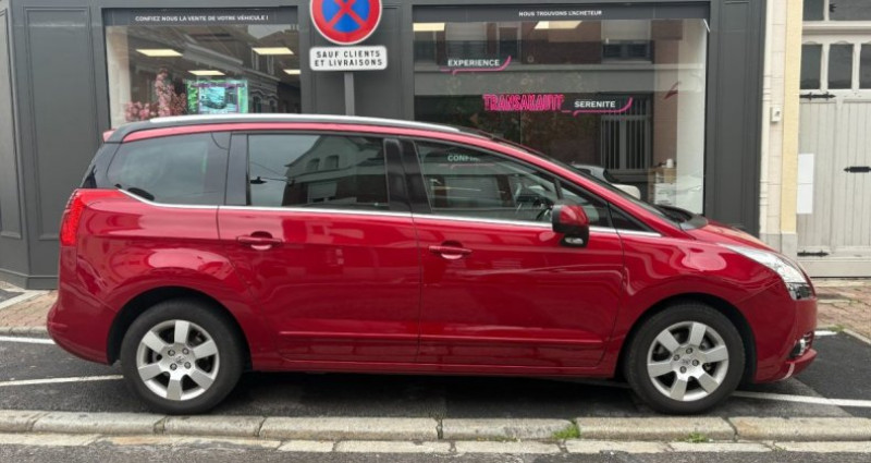 Peugeot 5008 e-HDi 112ch BMP6 BLUE LION Allure 5places / TOIT PANORAMIQUE 2011 - photo n°4 Peugeot 5008 e-HDi 112ch BMP6 BLUE LION Allure 5places / TOIT PANORAMIQUE  occasion à Cambrai - photo n°4