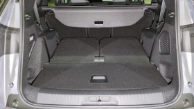 Peugeot 5008 Hybrid 145 bva e-dcs6 7pl allure + grip control + pack 360 v  occasion � Ganges - photo n�6