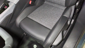 Peugeot 5008 Hybrid 145 bva e-dcs6 7pl allure  + pack panoramic navigatio  occasion � Ganges - photo n�12