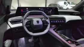 Peugeot 5008 Hybrid 145 bva e-dcs6 7pl allure  + pack panoramic navigatio  occasion � Ganges - photo n�10